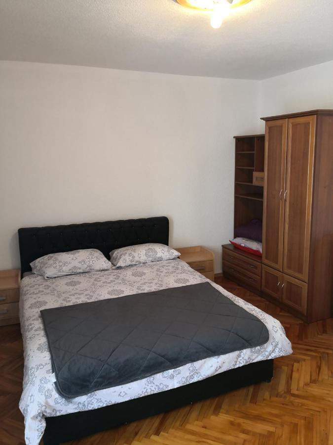 Apartman Sana Lux Appartement Sanski Most Buitenkant foto